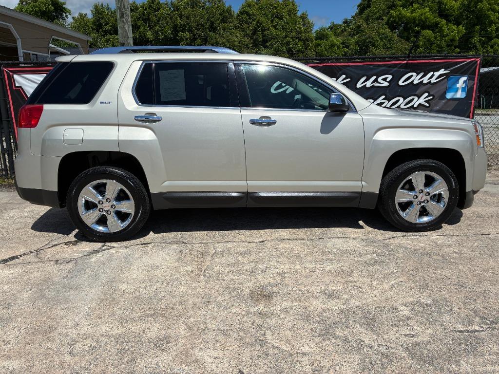 2015 GMC Terrain FWD SLT-2's photo